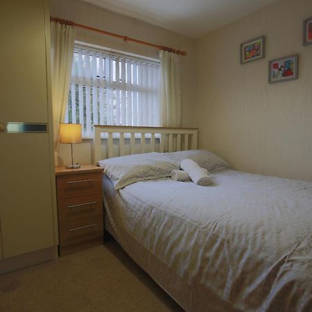 Spacious 4 Bedroom Home - 5 Min Walk To Town Enniskillen Kültér fotó