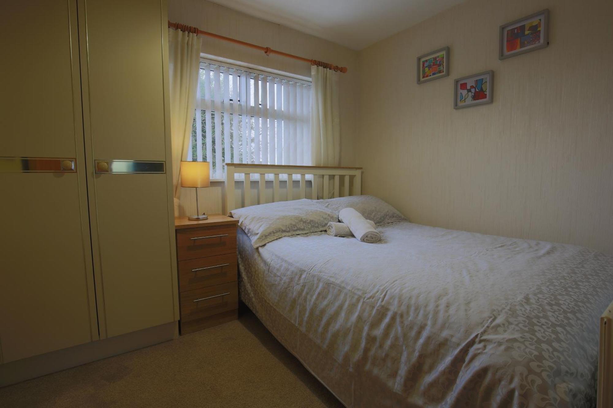 Spacious 4 Bedroom Home - 5 Min Walk To Town Enniskillen Kültér fotó